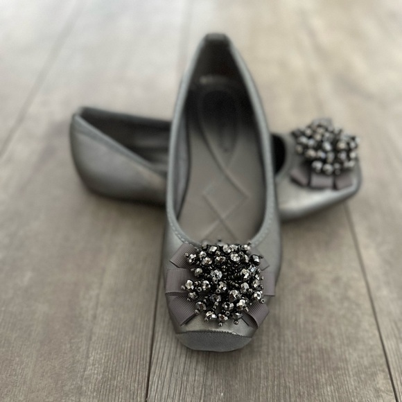 Pierre Dumas Shoes - Pierre Dumas Elegant Women’s Flats Size 7 Shoes